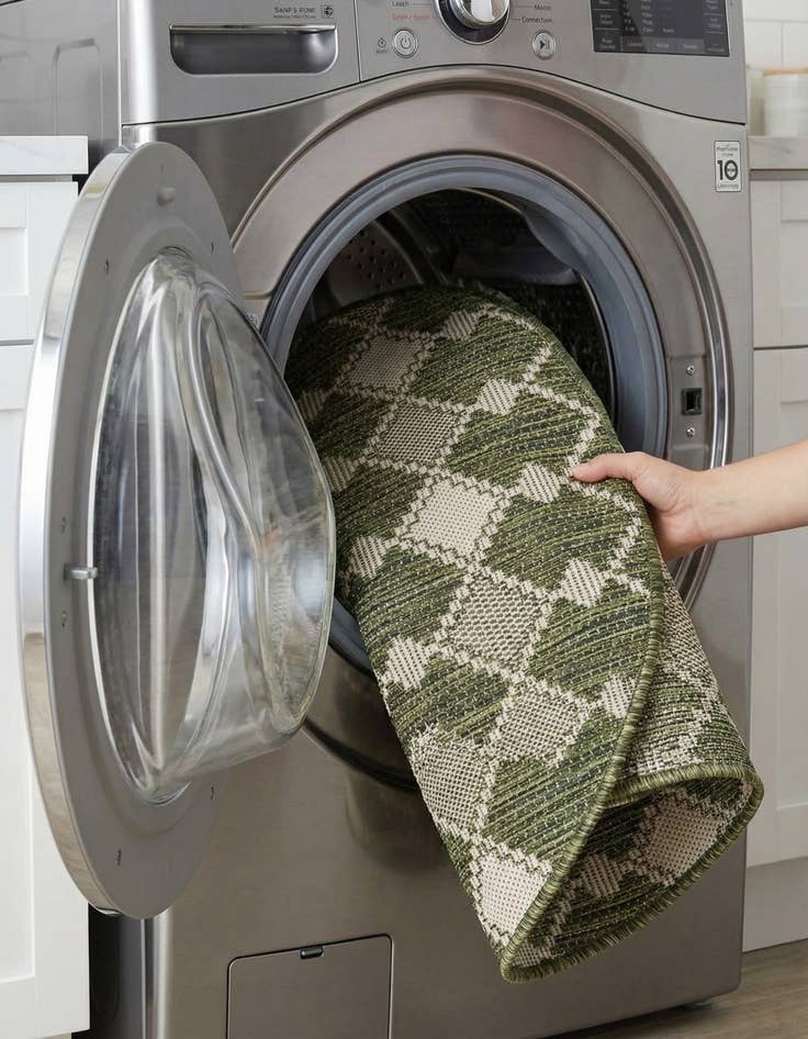 Detail image of 3' x 3'  Washable Trellis Indoor / Outdoor Round Rug