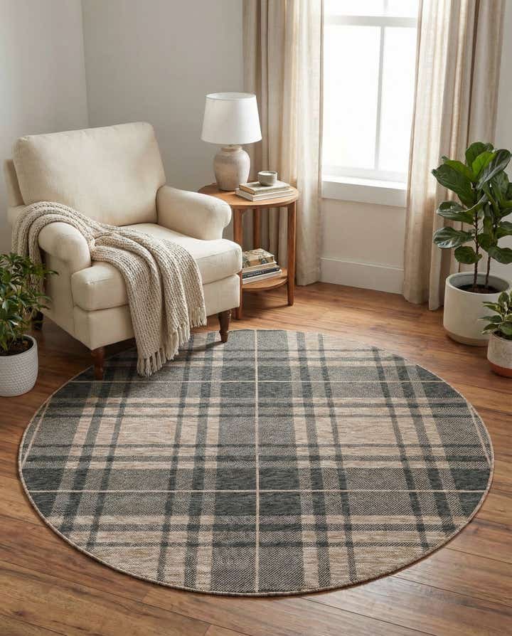 6' x 6' Easy-Clean Checkered Indoor / Outdoor Round Rug