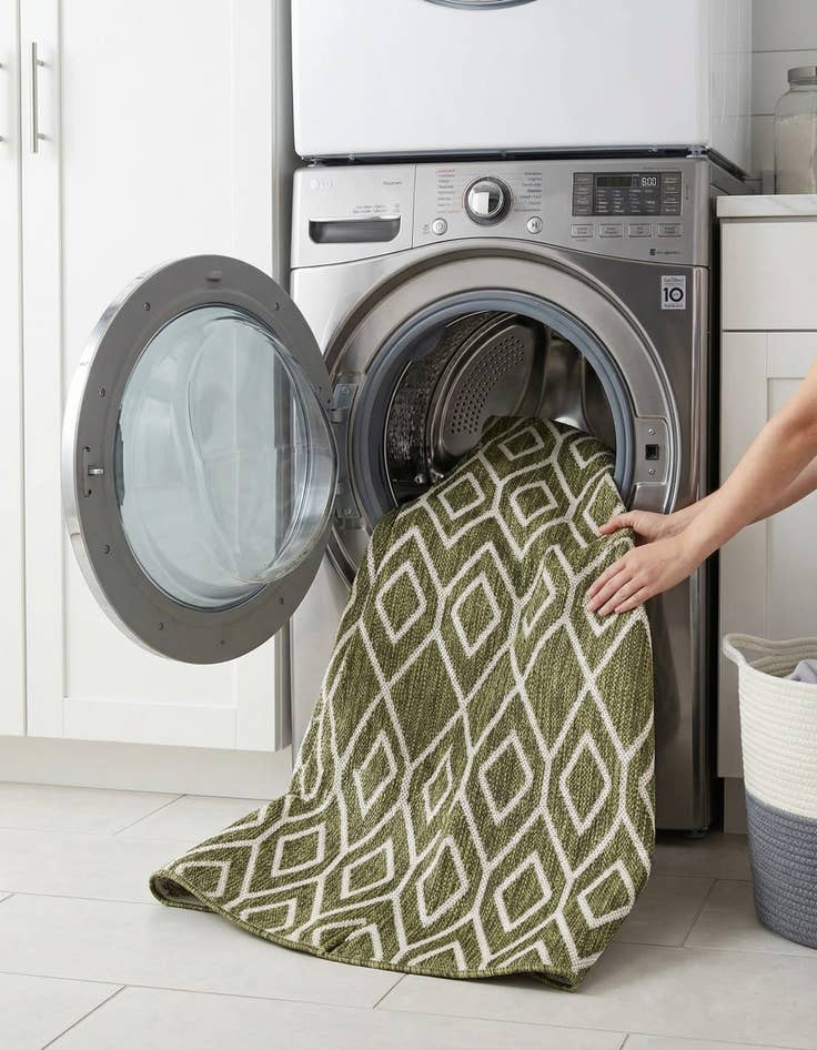 Detail image of 4' x 4'  Washable Jill Zarin Turks and Caicos Indoor / Outdoor Round Rug