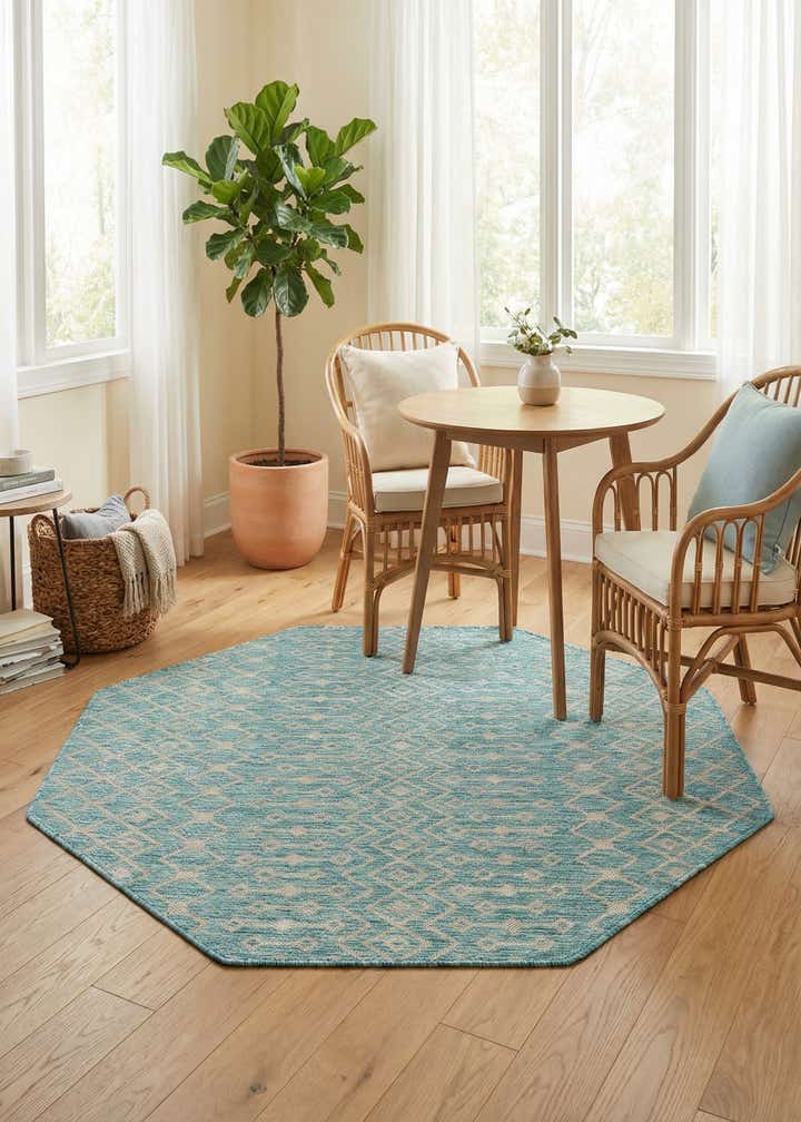 5' 3 x 5' 3 Easy-Clean Lattice Indoor / Outdoor Octagon Rug