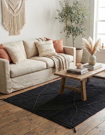 4' 1 x 5' 11 Hand Knotted Moroccan Wool Rug
