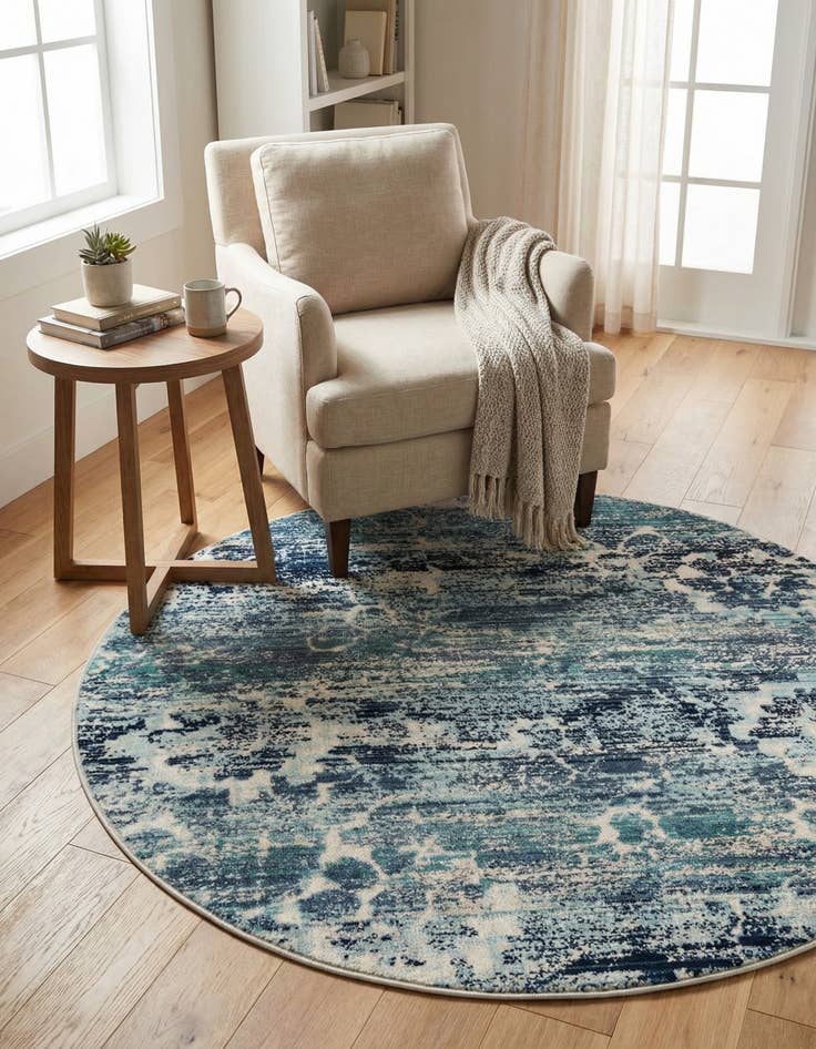 Detail image of  3' 7 x 3' 7 Budapest Round Rug