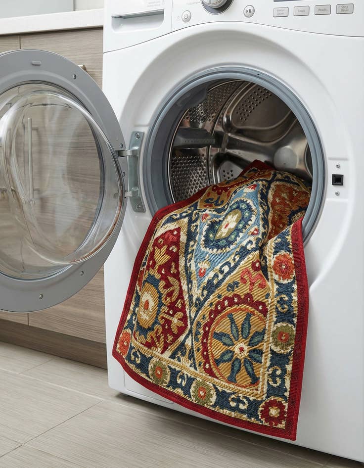 Detail image of  2' x 3'  Washable Modern Indoor / Outdoor Rug