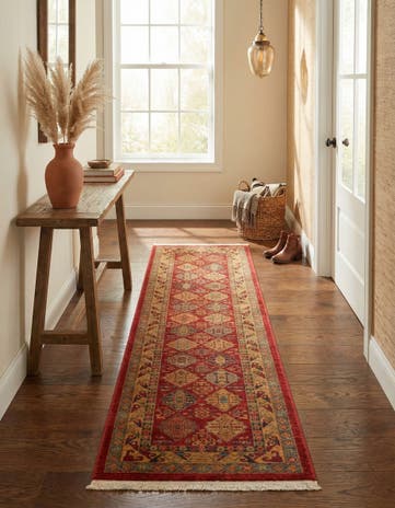 2' 7 x 10' Sara Runner Rug