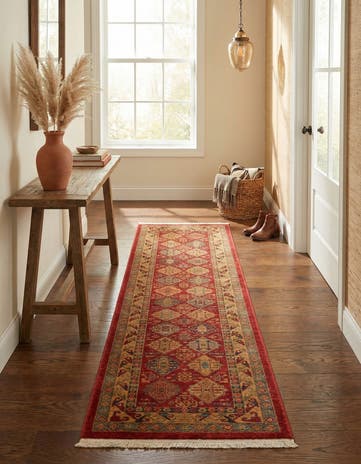 2' 7 x 10' Sara Runner Rug