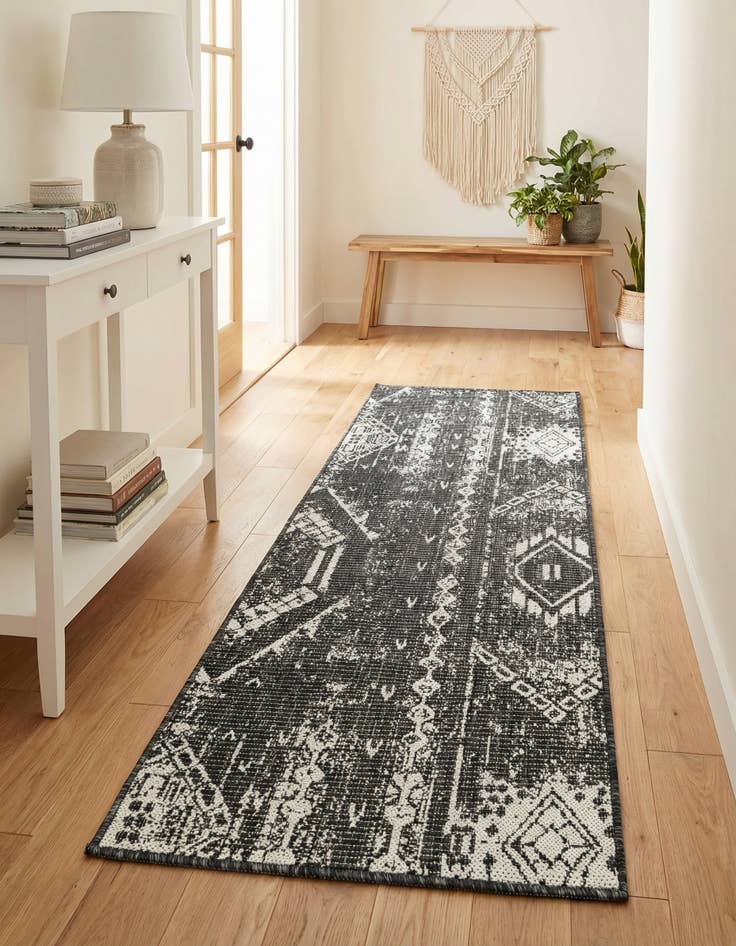 Detail image of 2' x 6'  Washable Bohemian Indoor / Outdoor Runner Rug