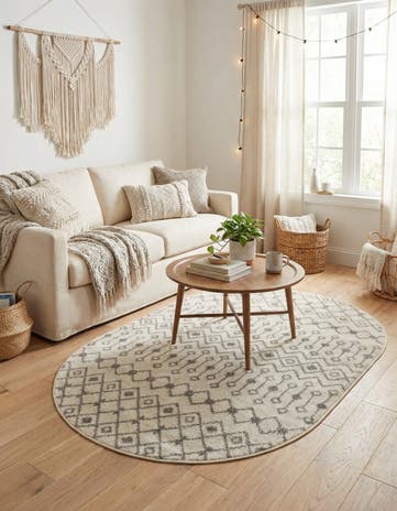 4' x 6' Moroccan Trellis Oval Rug