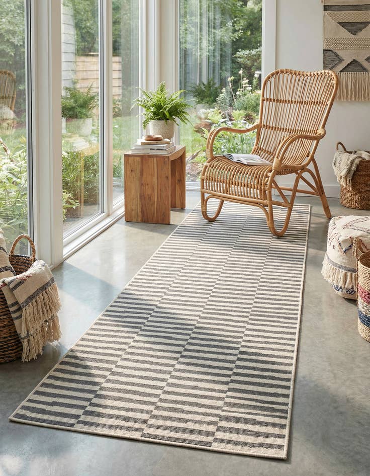 Detail image of 2' 9 x 9' 10 Tribeca Runner Rug