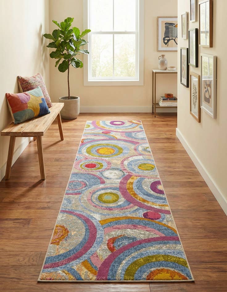 Detail image of 2' 7 x 10' Easy-Clean Modern Indoor / Outdoor Runner Rug