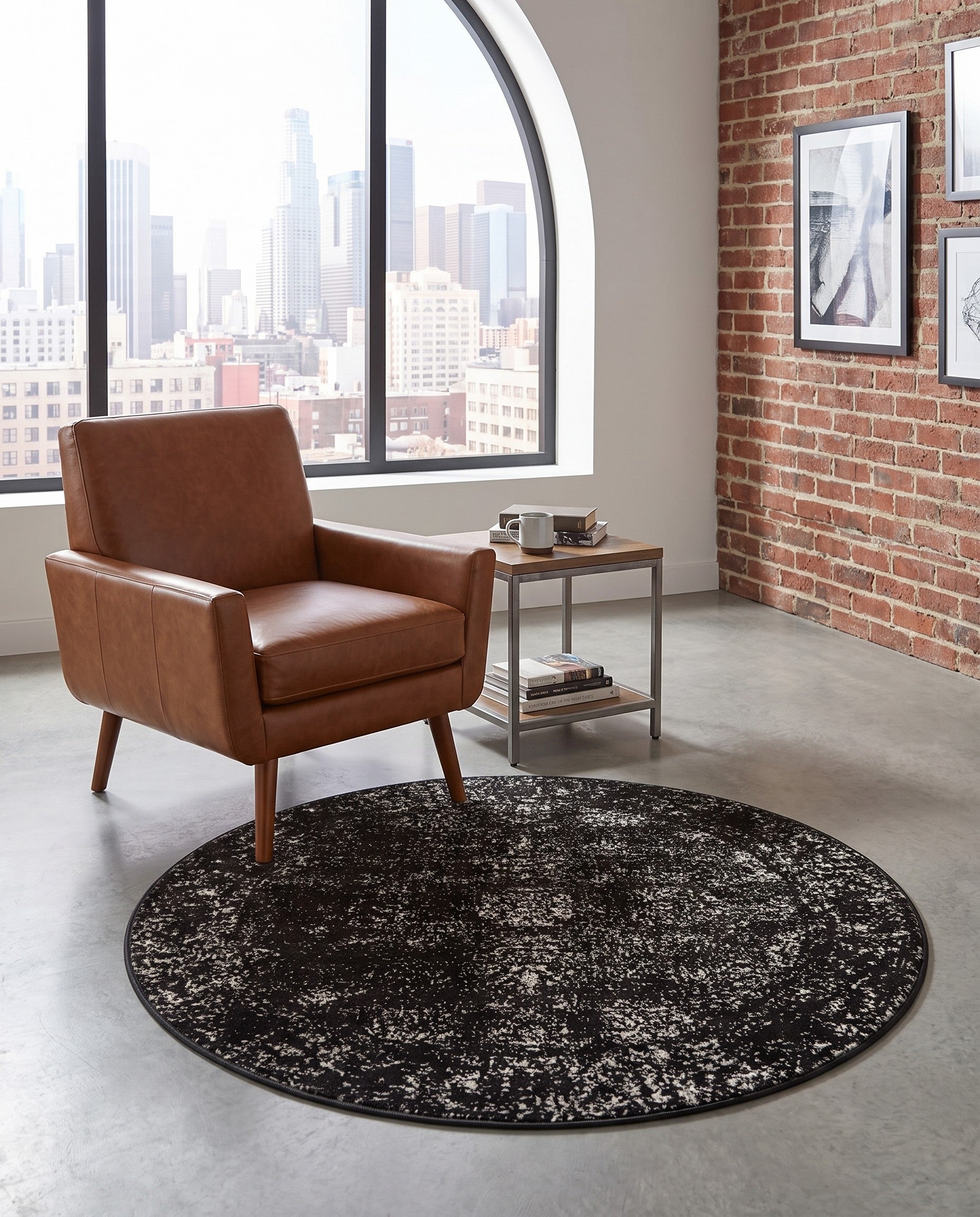 4' 1 x 4' 1 Monaco Round Rug