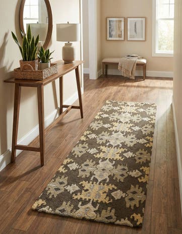 2' 7 x 8' Luna Runner Rug