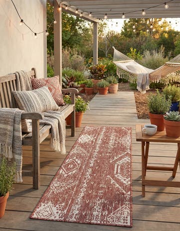 2' x 6' Easy-Clean Bohemian Indoor / Outdoor Runner Rug