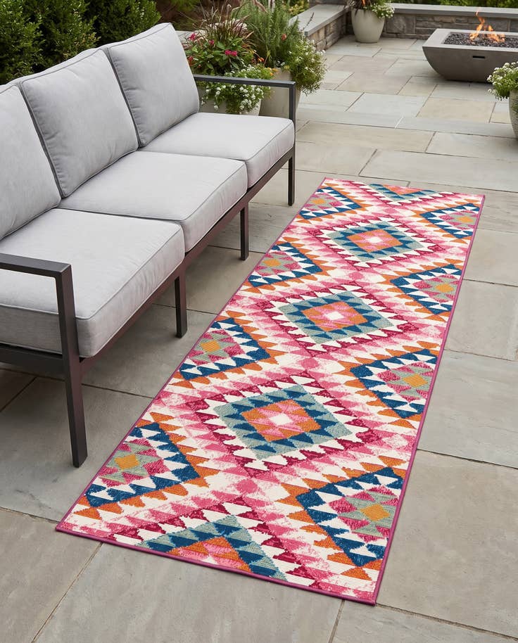 Detail image of 2' x 6' Easy-Clean Southwestern Indoor / Outdoor Runner Rug