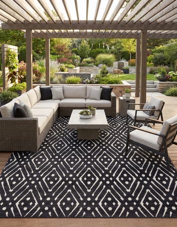 9' x 12' 2 Easy-Clean Sabrina Soto Ella Indoor / Outdoor Rug