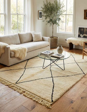 7' 1 x 9' 2 Hand Knotted Moroccan Wool Rug