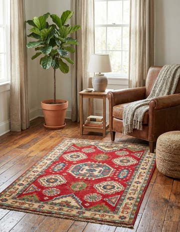 2' 8 x 4' Hand Knotted Kazak Rug