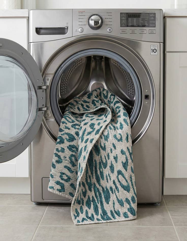 Detail image of  2' x 3'  Washable Safari Indoor / Outdoor Rug