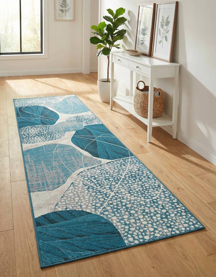 Detail image of 2' 7 x 10' Easy-Clean Modern Indoor / Outdoor Runner Rug