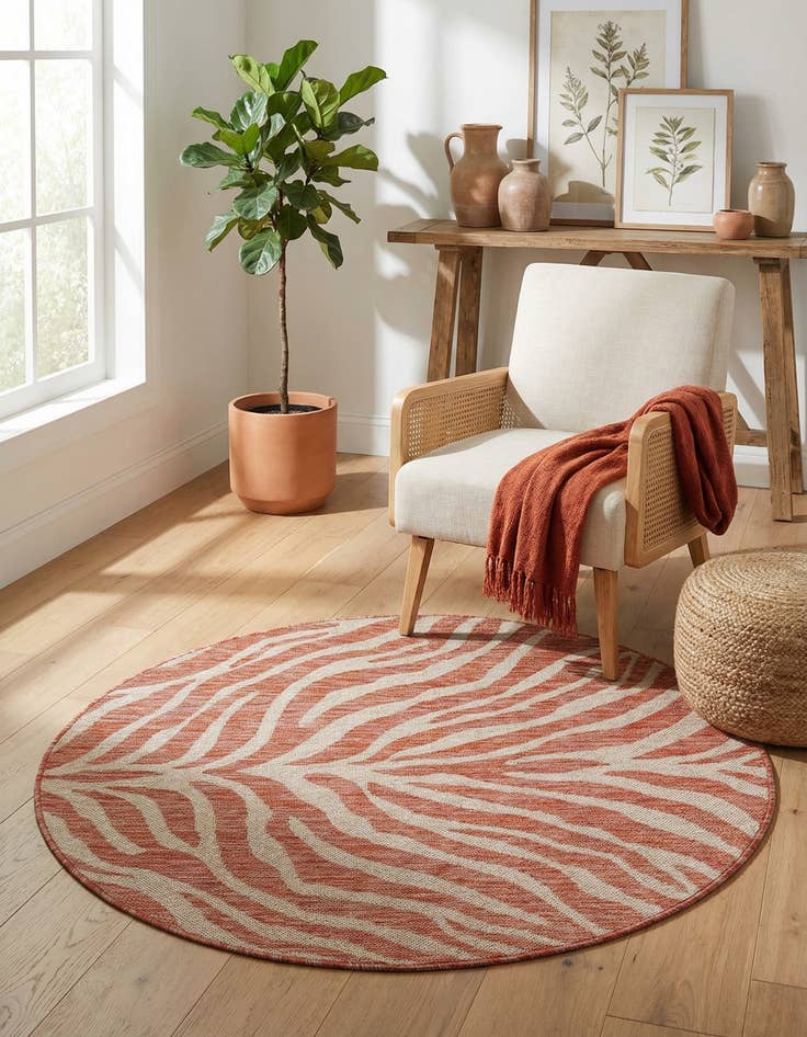 Detail image of 4' x 4'  Washable Safari Indoor / Outdoor Round Rug