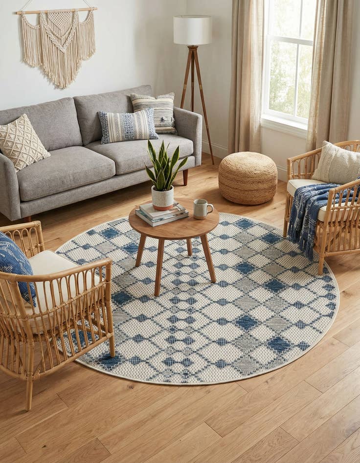 Detail image of 4' x 4'  Washable Trellis Indoor / Outdoor Round Rug