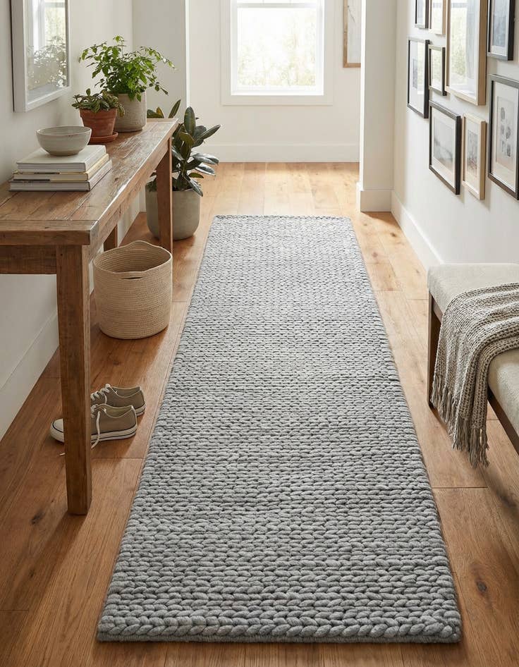 Detail image of 2' x 6' 7  Hand Woven Lana New Zealand Wool Runner Rug