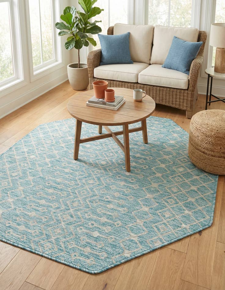 Detail image of  5' 3 x 5' 3  Washable Lattice Indoor / Outdoor Octagon Rug