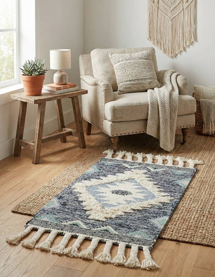 Detail image of 2' x 3' 1  Hand Woven Arizona Wool Rug