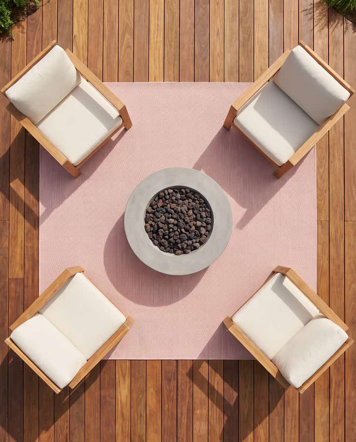 7' 10 x 7' 10 Easy-Clean Solid Indoor / Outdoor Square Rug