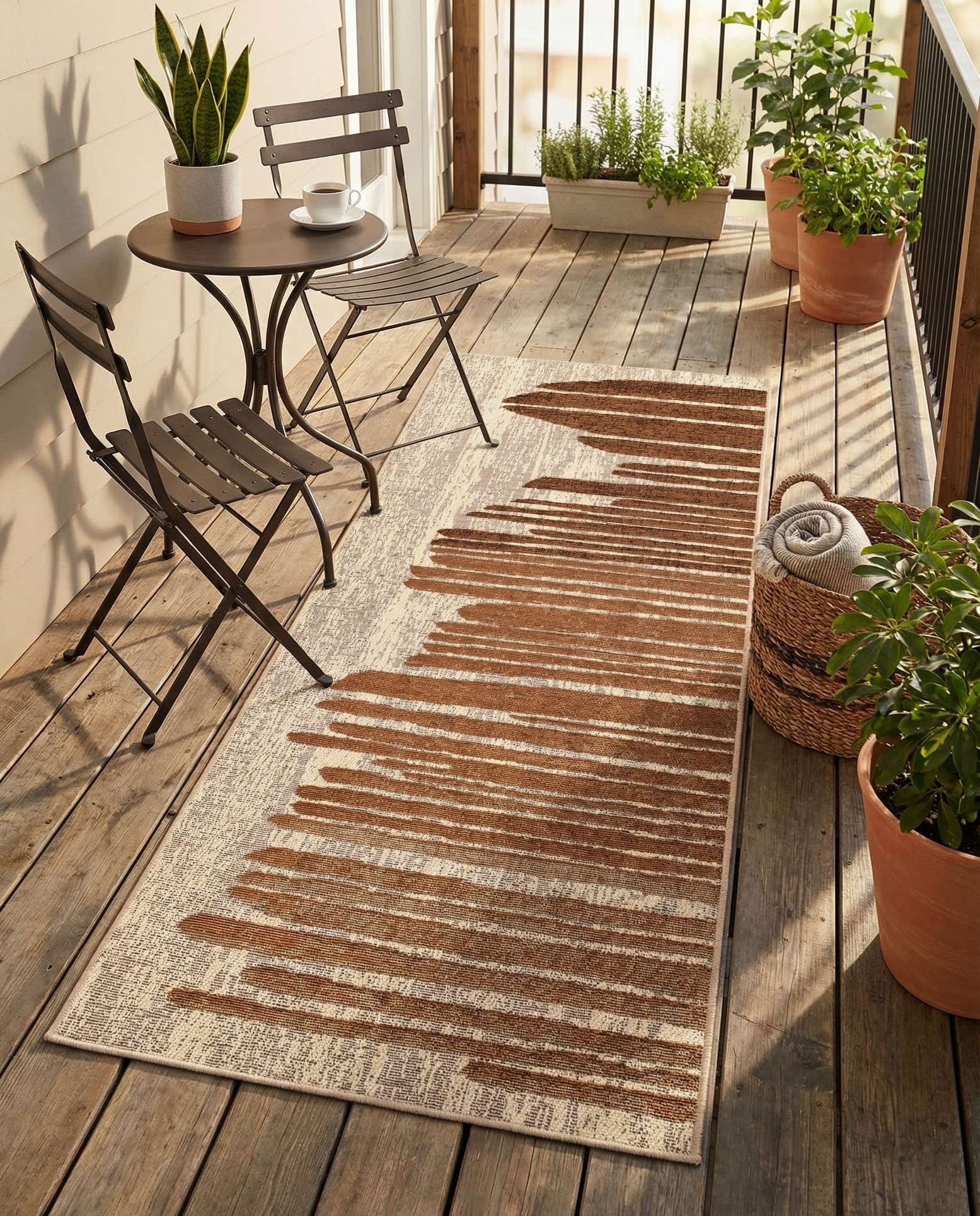2' x 5' Easy-Clean Modern Indoor / Outdoor Runner Rug
