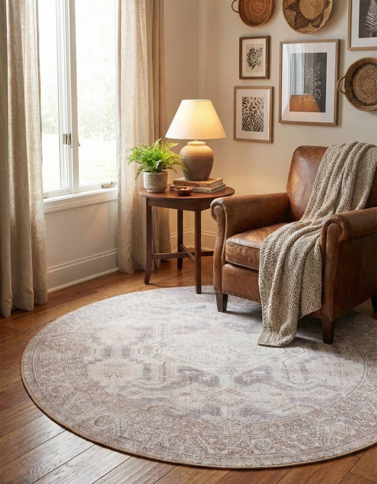 Detail image of 3' 6 x 3' 6 Timeless Round Rug