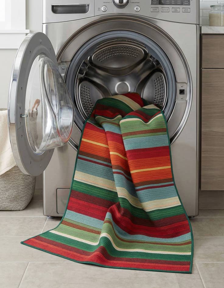 Detail image of 2' 7 x 11'  Washable Modern Indoor / Outdoor Runner Rug