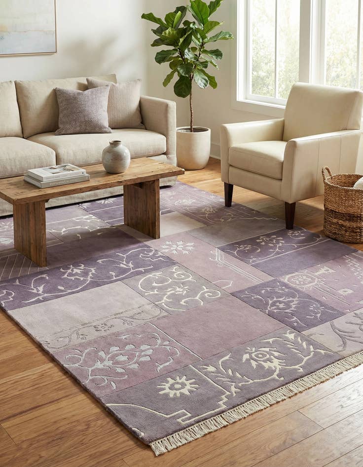 Detail image of 4' 7 x 6' 9  Hand Knotted Darya Wool Rug