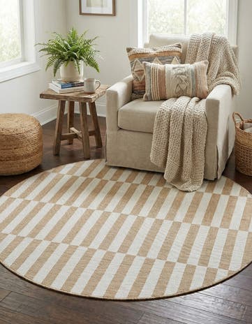 5' 3 x 5' 3 Easy-Clean Ribbon Indoor / Outdoor Round Rug
