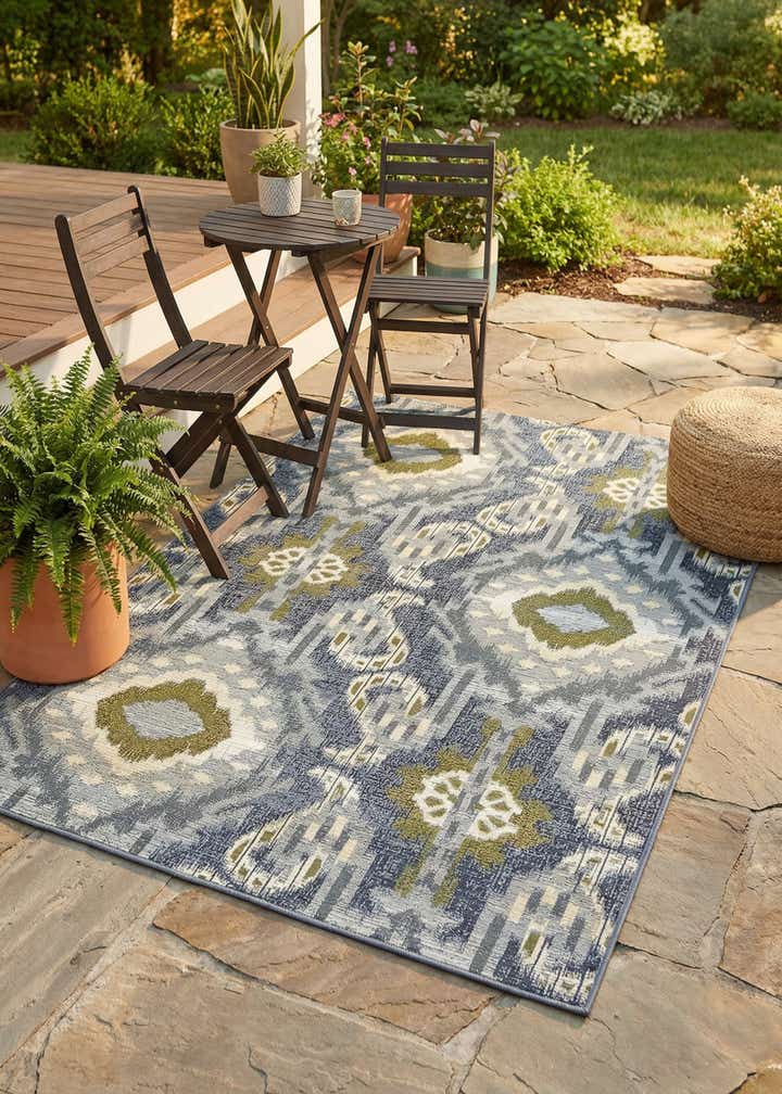 4' x 6' Easy-Clean Modern Indoor / Outdoor Rug