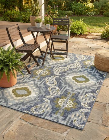 4' x 6' Easy-Clean Modern Indoor / Outdoor Rug