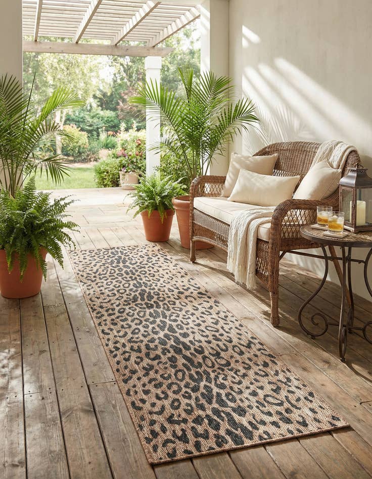 Detail image of 2' x 8' Easy-Clean Safari Indoor / Outdoor Runner Rug