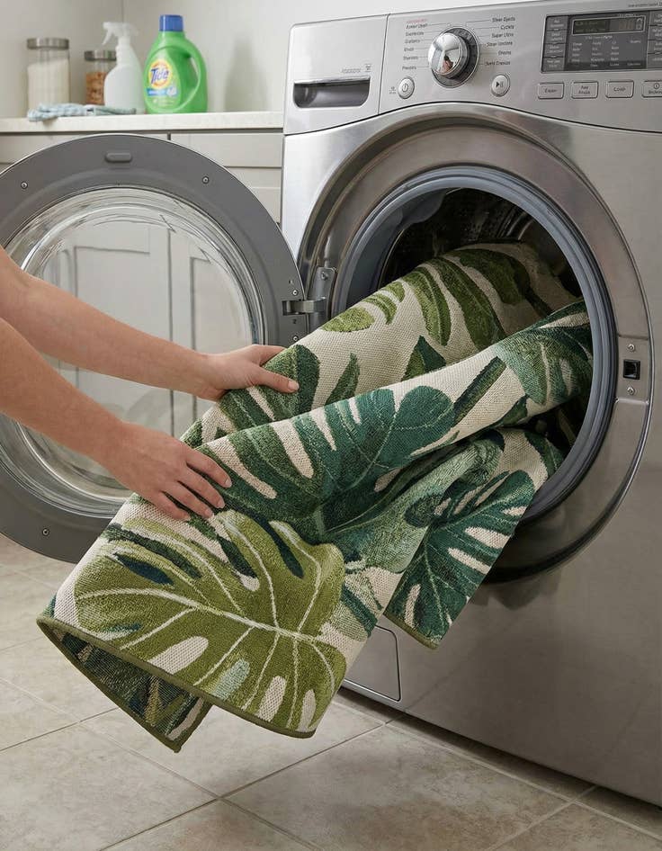 Detail image of 5' 3 x 8'  Washable Botanical Indoor / Outdoor Rug