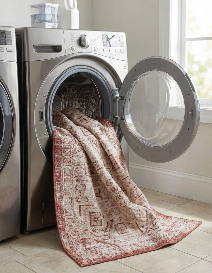 Detail image of  6' x 9'  Washable Aztec Indoor / Outdoor Rug