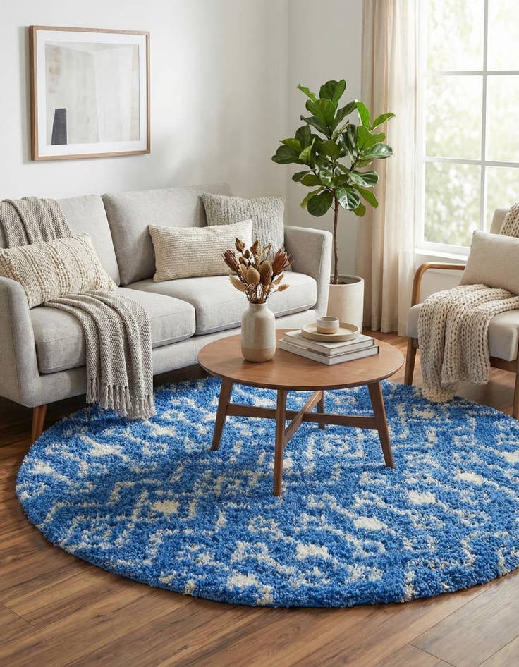 Detail image of 6' x 6' Moroccan Trellis Shag Round Rug