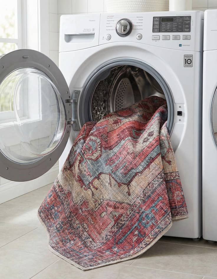 Detail image of 7' 10 x 7' 10  Washable Maahru Square Rug