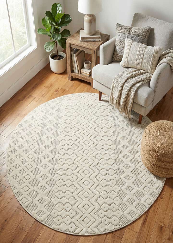 5' 3 x 5' 3 Easy-Clean Trellis Textured Indoor / Outdoor Round Rug