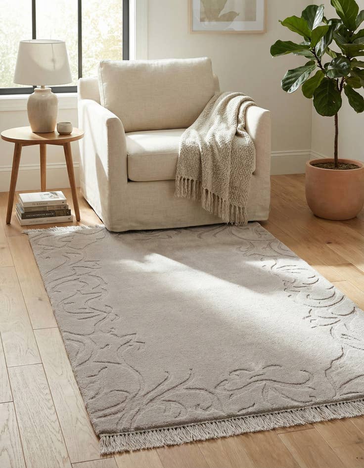 Detail image of 2' 7 x 4' 11  Hand Knotted Darya Wool Rug