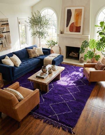 5' 9 x 8' 5 Hand Knotted Moroccan Wool Rug