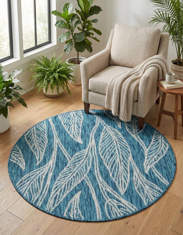 Detail image of 4' x 4' Easy-Clean Botanical Indoor / Outdoor Round Rug