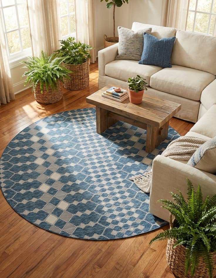 Detail image of 10' x 10'  Washable Trellis Indoor / Outdoor Round Rug