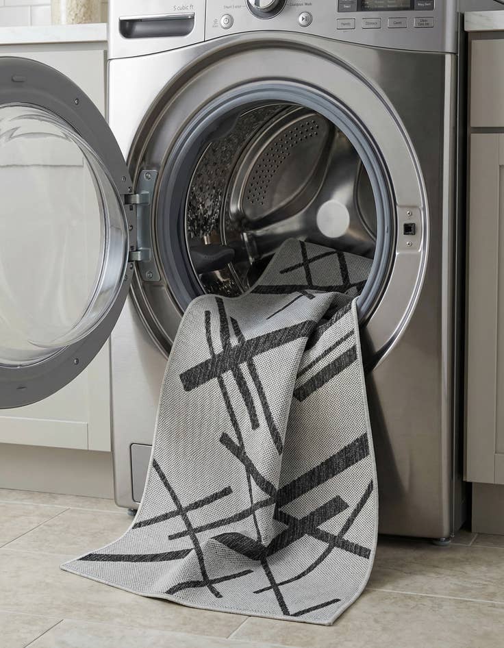 Detail image of 2' x 8'  Washable Modern Indoor / Outdoor Runner Rug