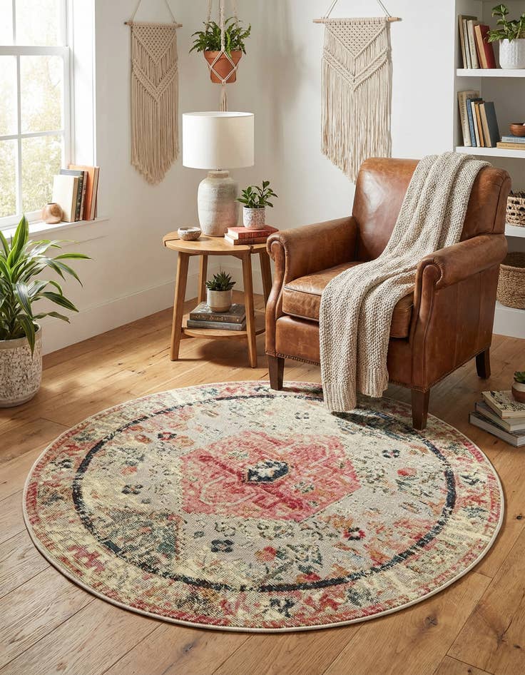 Detail image of 3' x 3'  Washable Traditional Indoor / Outdoor Round Rug