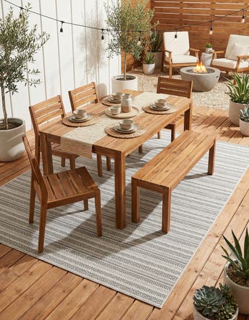 7' x 10' Easy-Clean Ribbon Indoor / Outdoor Rug