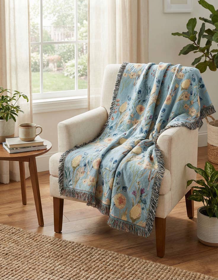 Detail image of 4' 6 x 6' Floral-Yellow Bloom Throw Blanket