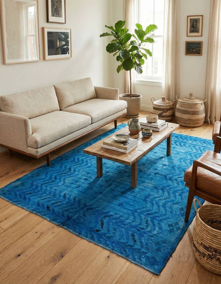 Detail image of 5' 8 x 6' 7  Hand Knotted Darya Wool Square Rug